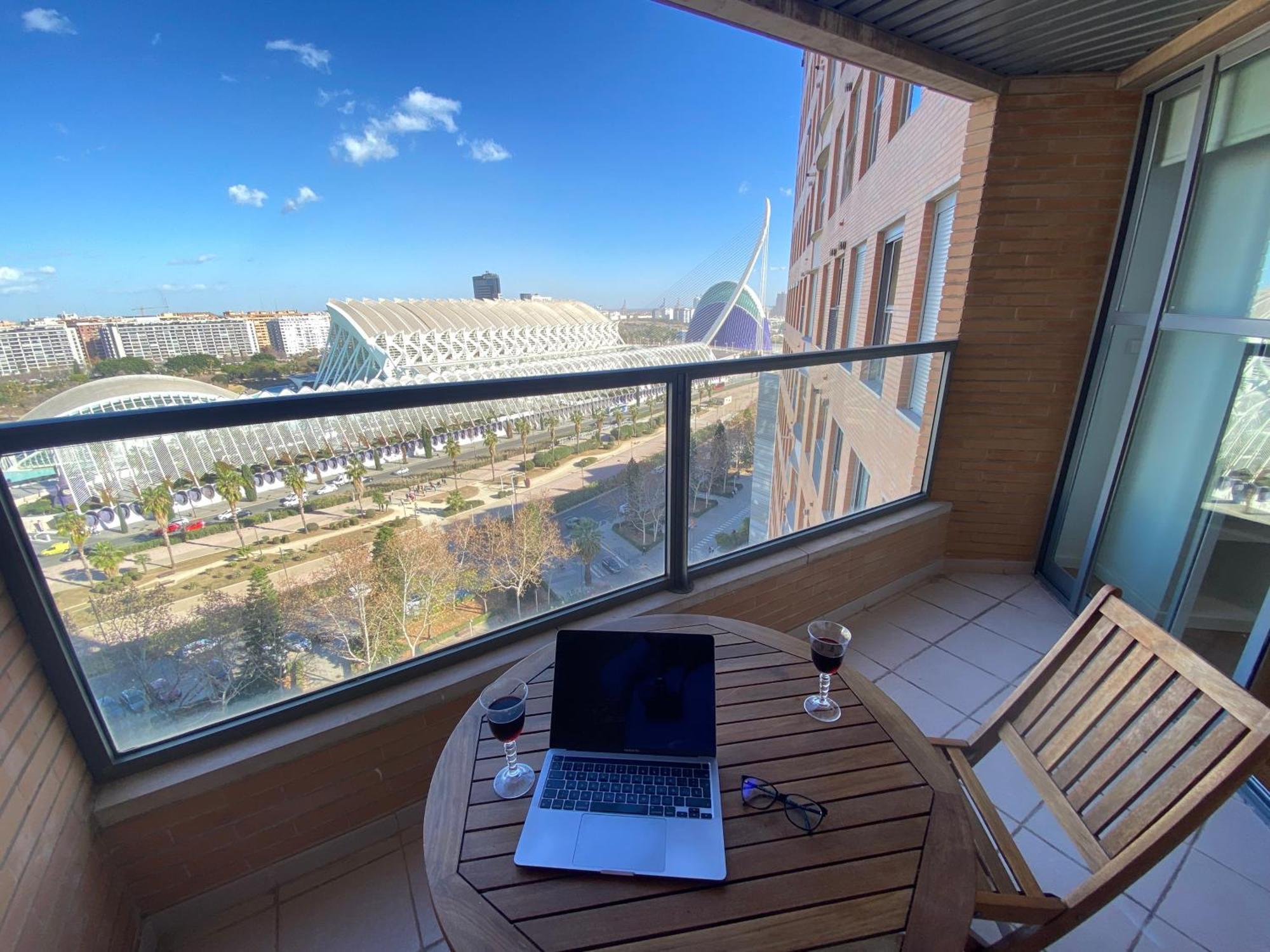 Travel Habitat L'Umbracle Apartment Valencia Exterior photo